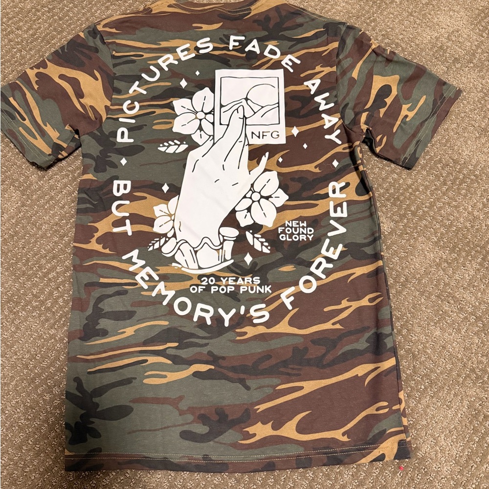 New Found Glory Camo T-Shirt - Picture 4 of 4